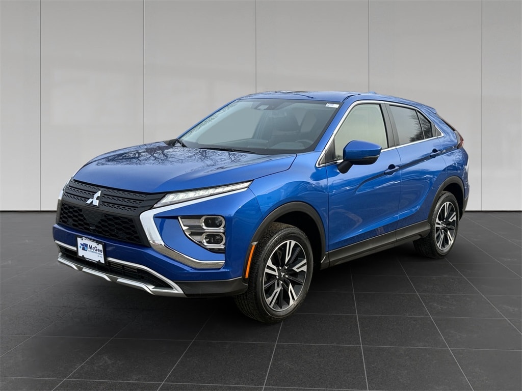 2024 Mitsubishi Eclipse Cross SE's photo