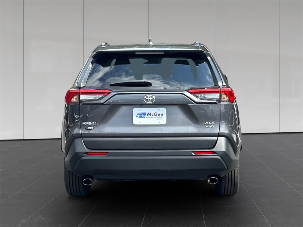 Used 2021 Toyota RAV4 XLE SUV