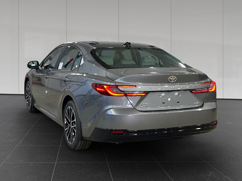 2026 Toyota Camry XLE - Photo 3