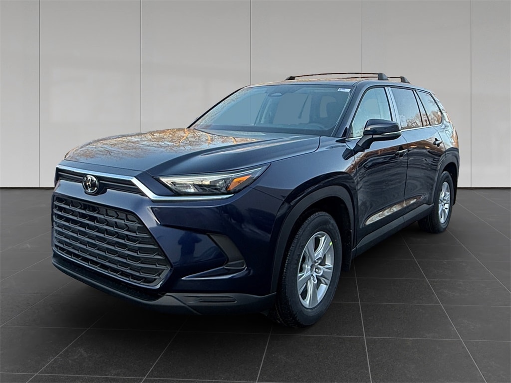 2026 Toyota Grand Highlander LE's photo