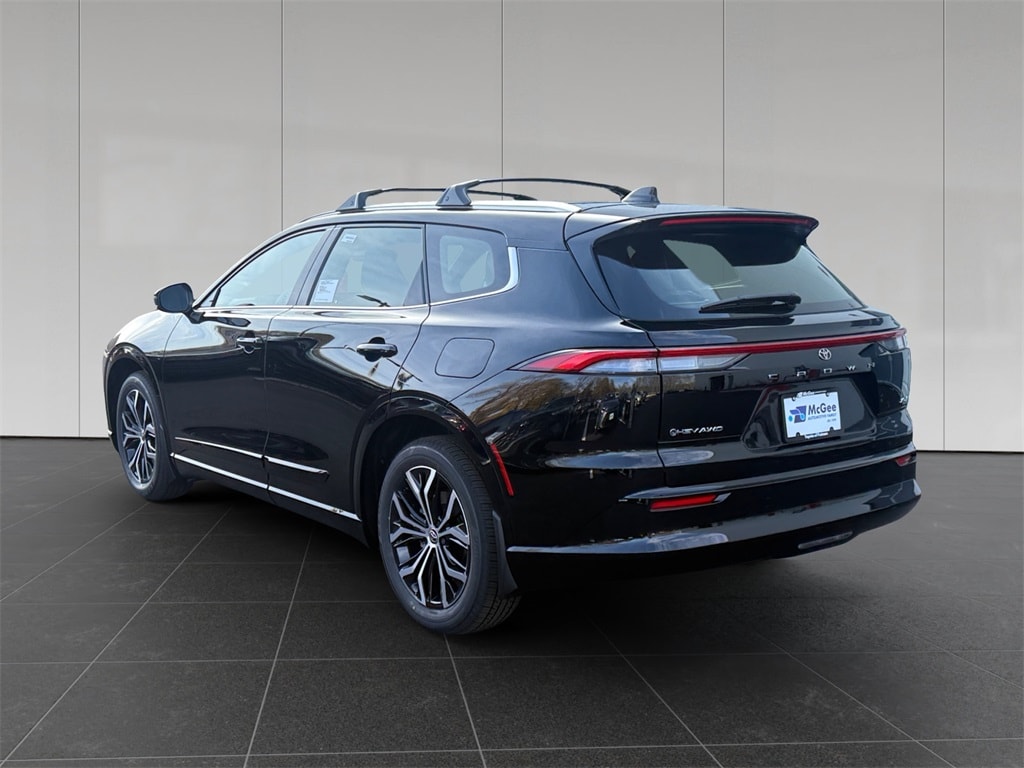 New 2025 Toyota Crown Signia XLE XLE