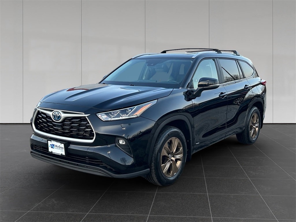 2023 Toyota Highlander Bronze Edition's photo