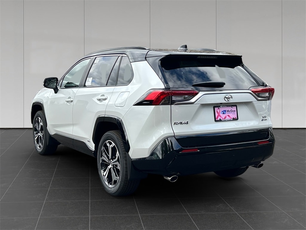 New 2025 Toyota RAV4 Plug-in Hybrid XSE PLUG-IN HYBRID