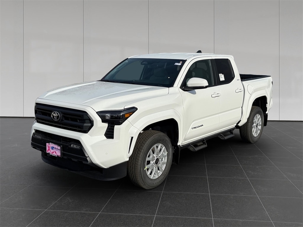 2025 Toyota Tacoma SR5's photo