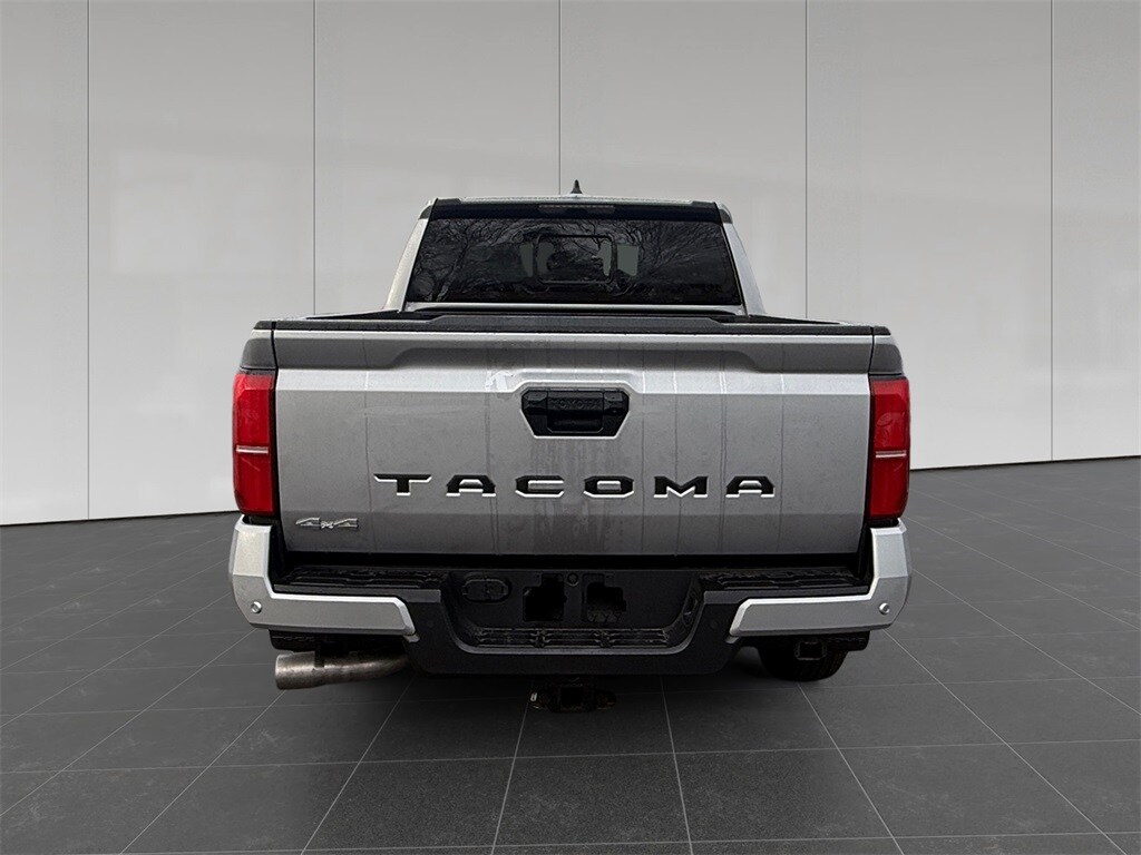 2025 Toyota Tacoma SR5 4x4 Double Cab photo 4