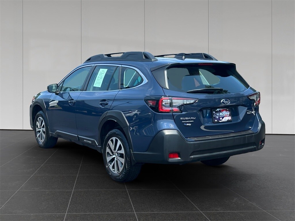 2023 Subaru Outback Base photo 3