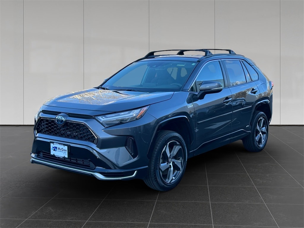 2024 Toyota RAV4 SE's photo