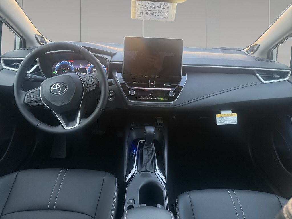 2026 Toyota Corolla XLE - Photo 12