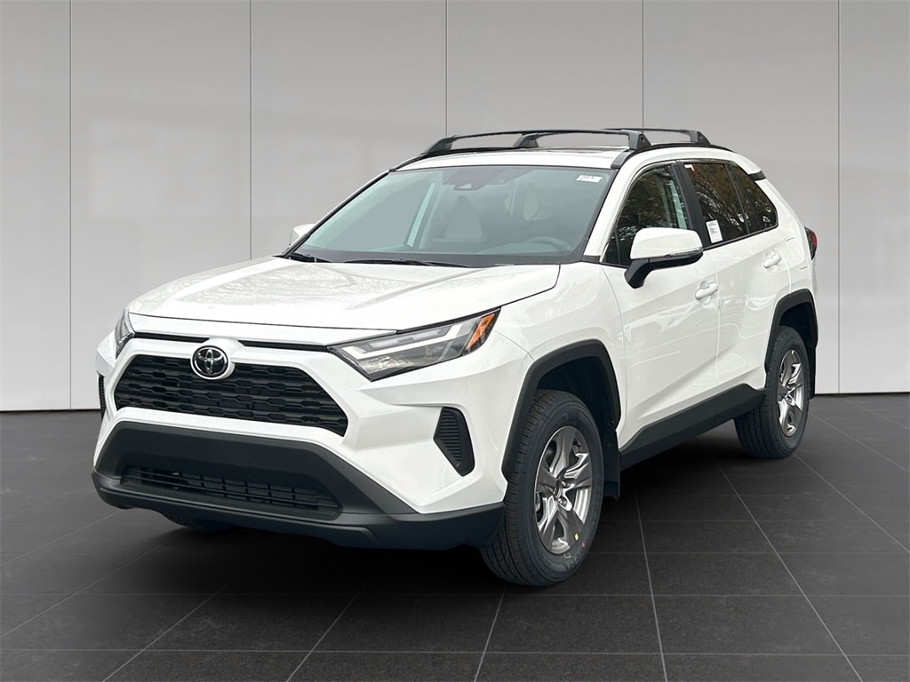 New 2025 Toyota RAV4 XLE XLE AWD SUV