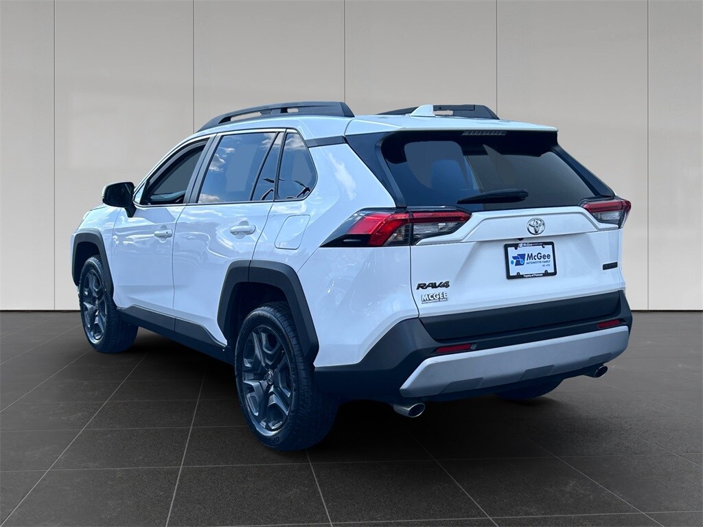 2022 Toyota RAV4 Adventure photo 3