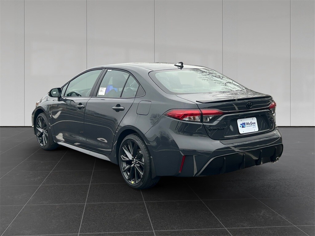 2026 Toyota Corolla XSE photo 3