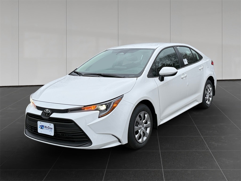 2026 Toyota Corolla LE's photo