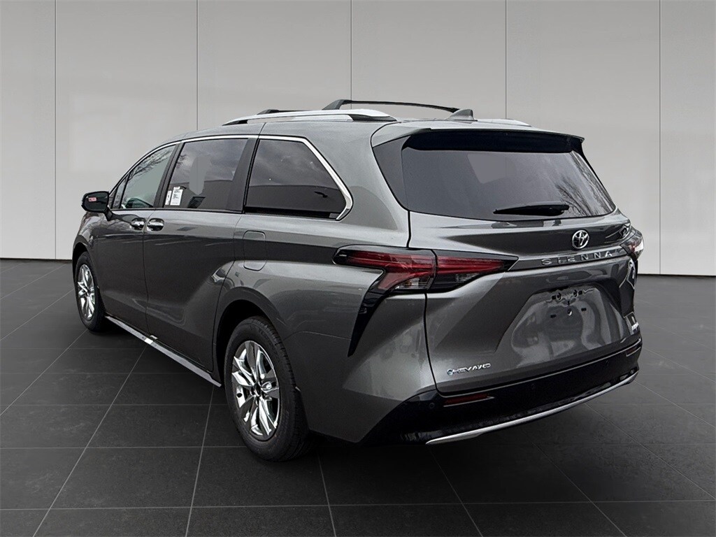 2026 Toyota Sienna Limited photo 3