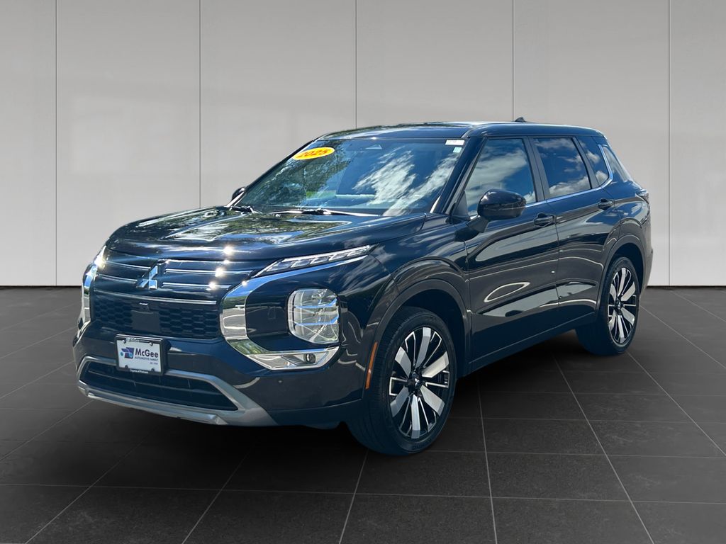 2025 Mitsubishi Outlander