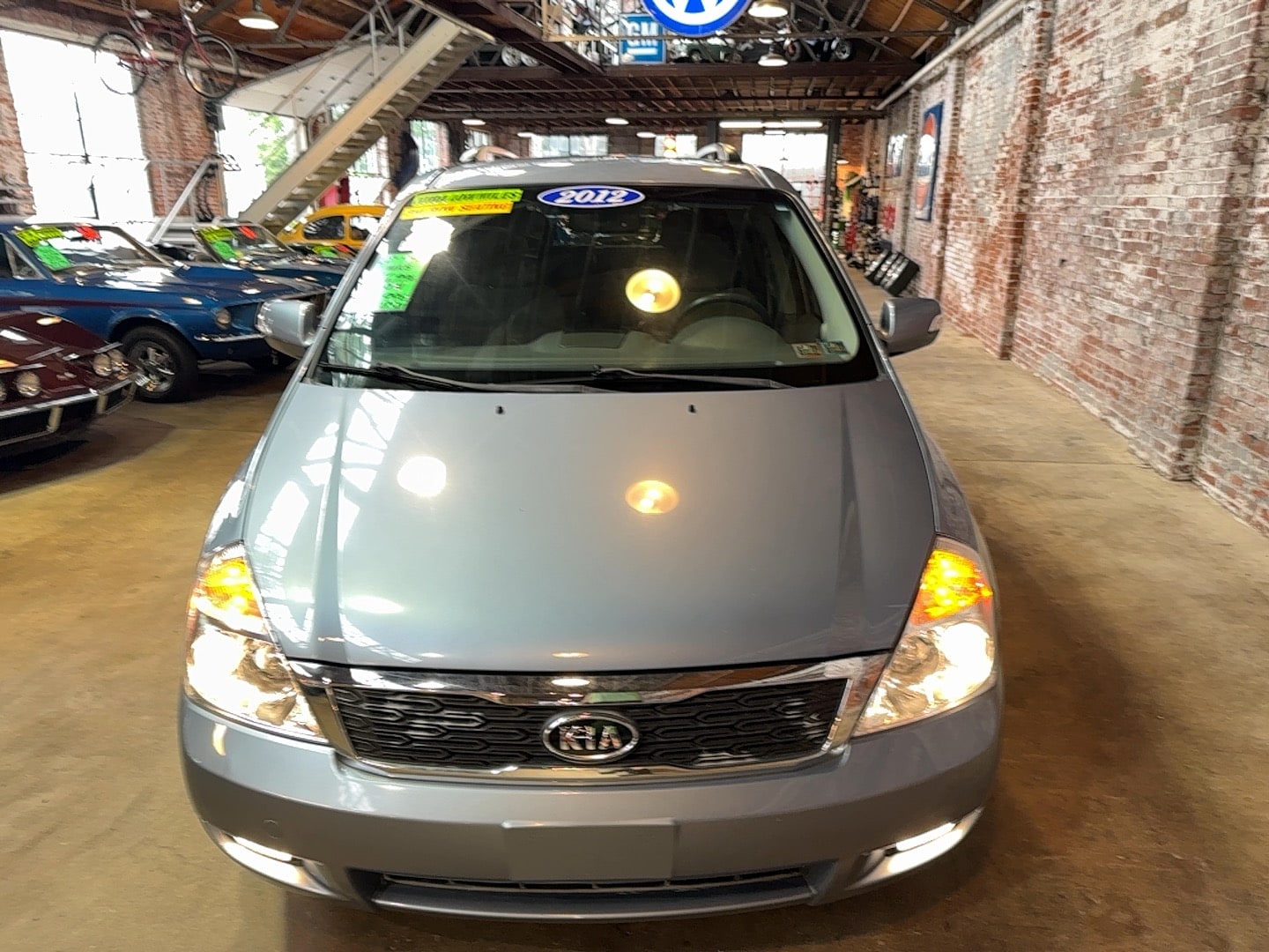 2012 Kia Sedona EX - Photo 8