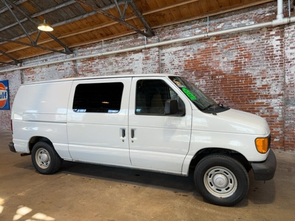 Used 2005 Ford E-150 Commercial Van Cargo Van