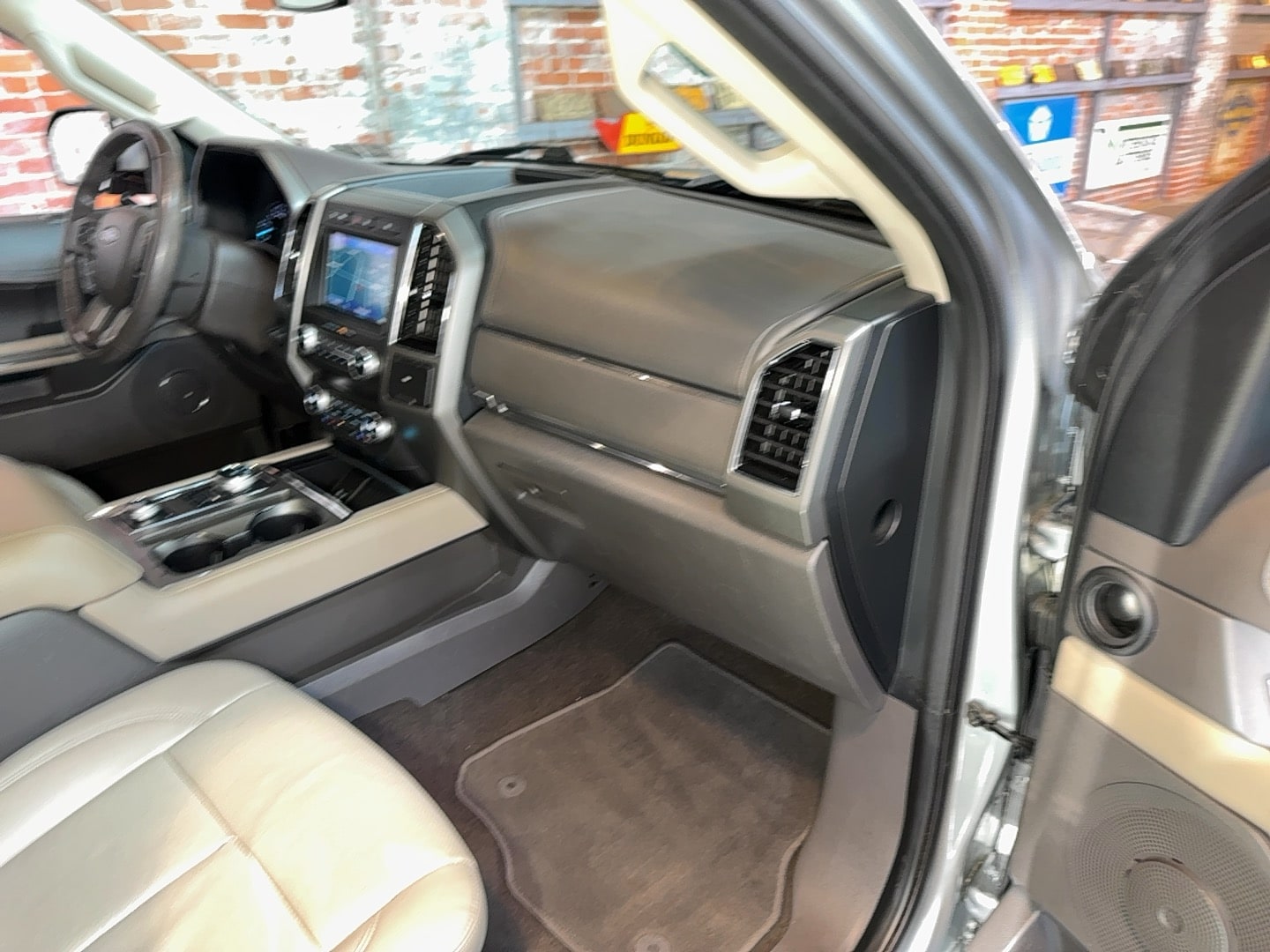 2020 Ford Expedition XLT - Photo 116