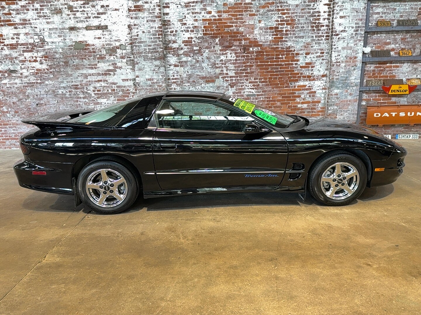 2000 Pontiac Firebird TRANS AM photo 2