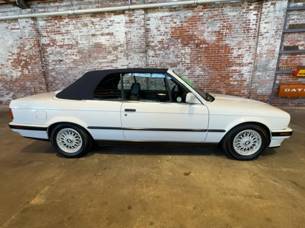 Used 1992 BMW 325 I Convertible