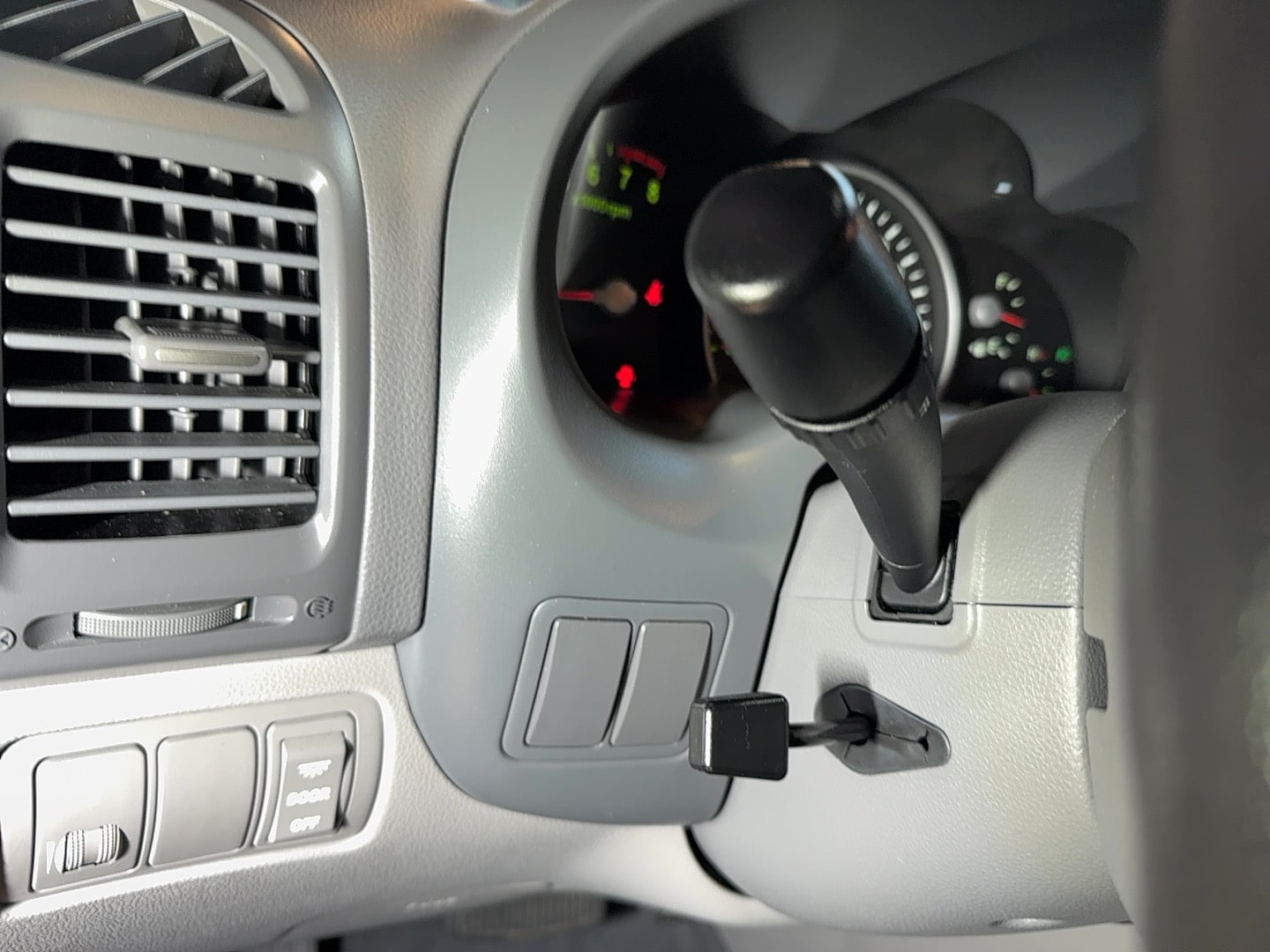 2012 Kia Sedona EX - Photo 24