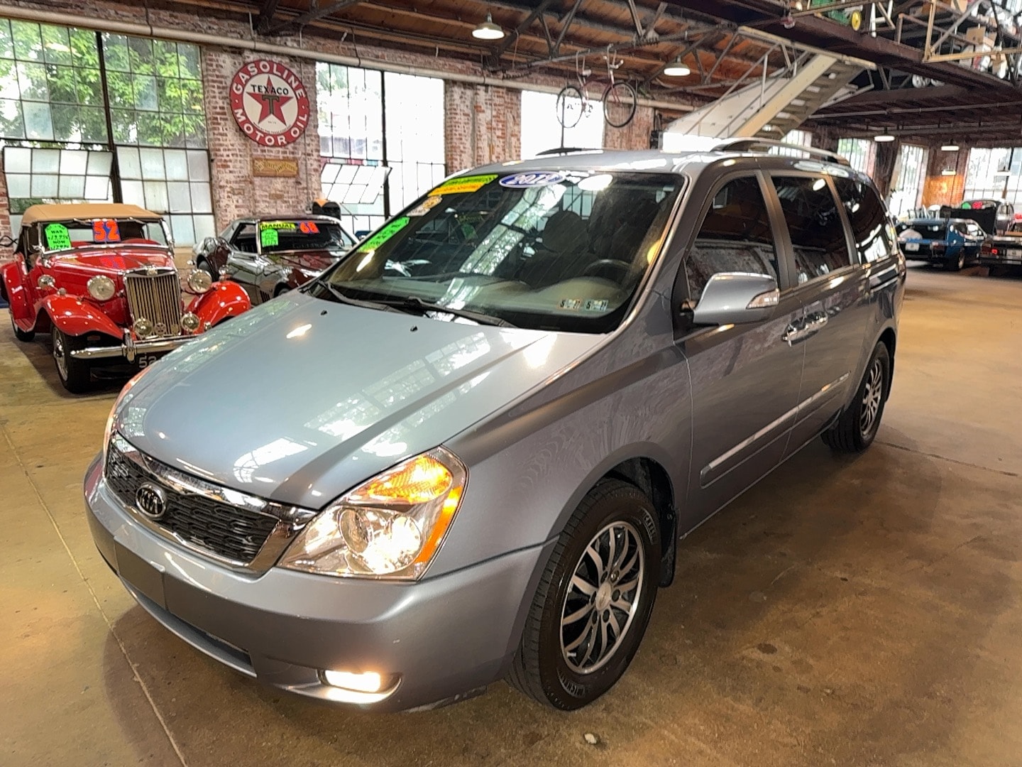 2012 Kia Sedona EX - Photo 6