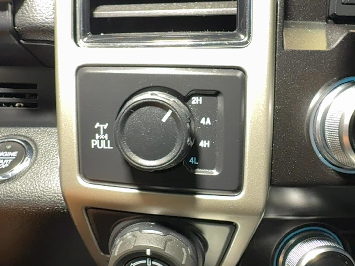 2020 Ford F-150 Lariat - Photo 35