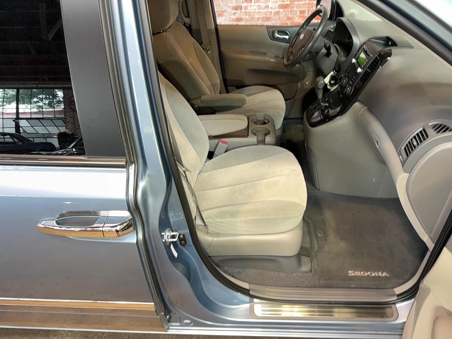 2012 Kia Sedona EX - Photo 107