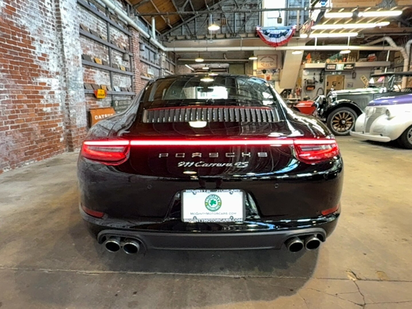 2017 Porsche 911 4S 4 GTS photo 4