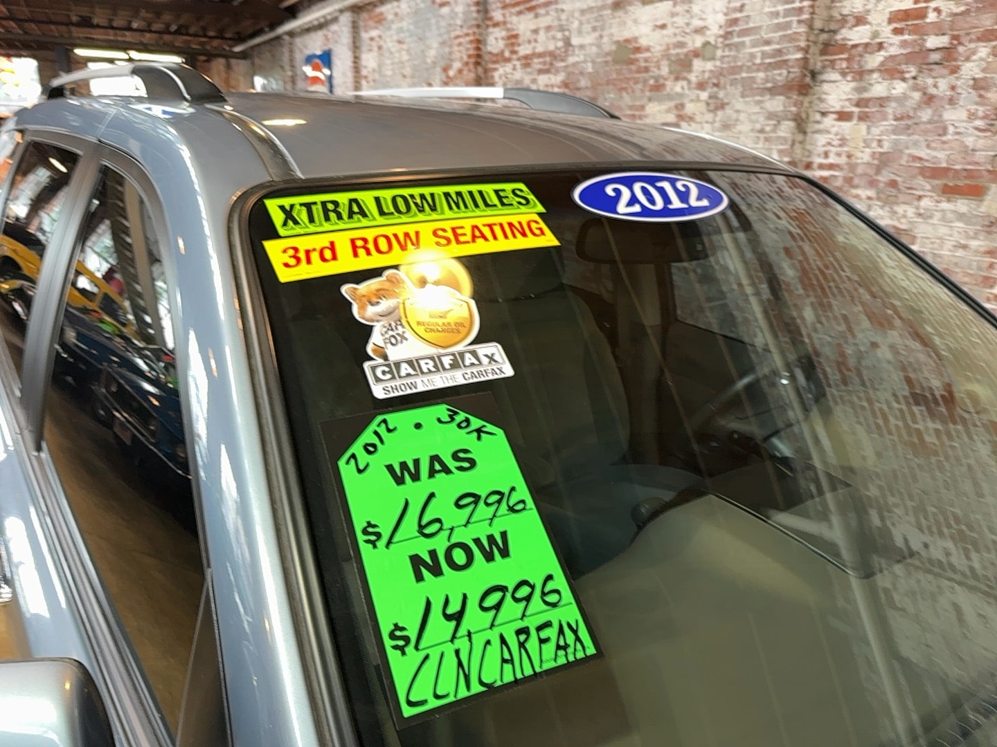 2012 Kia Sedona EX - Photo 14
