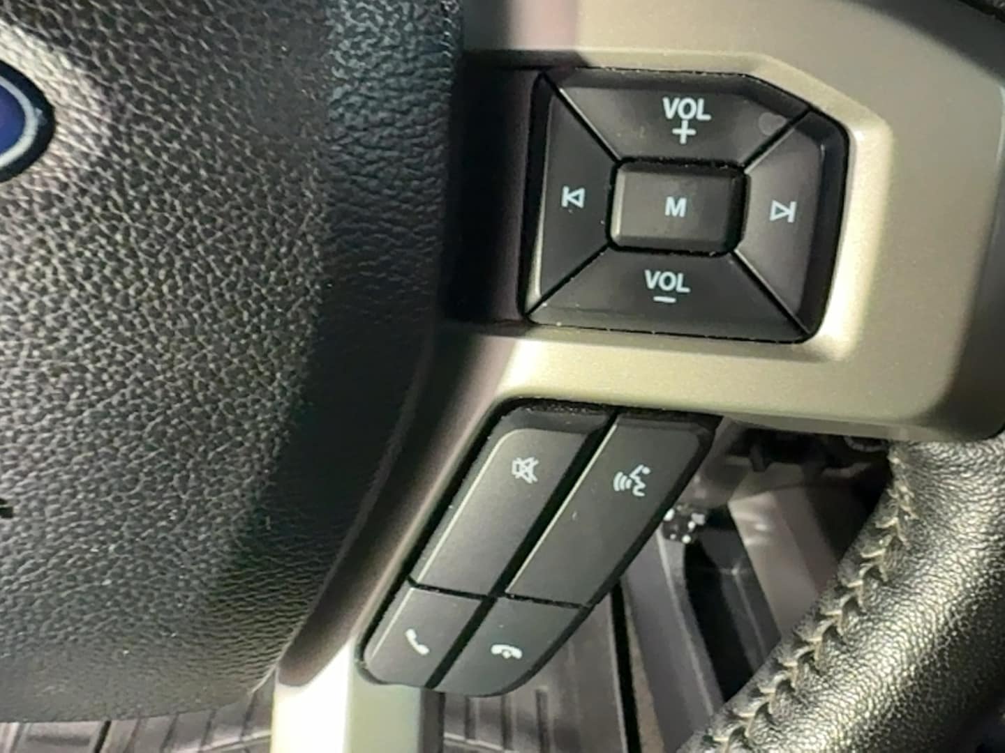 2020 Ford F-150 Lariat - Photo 18