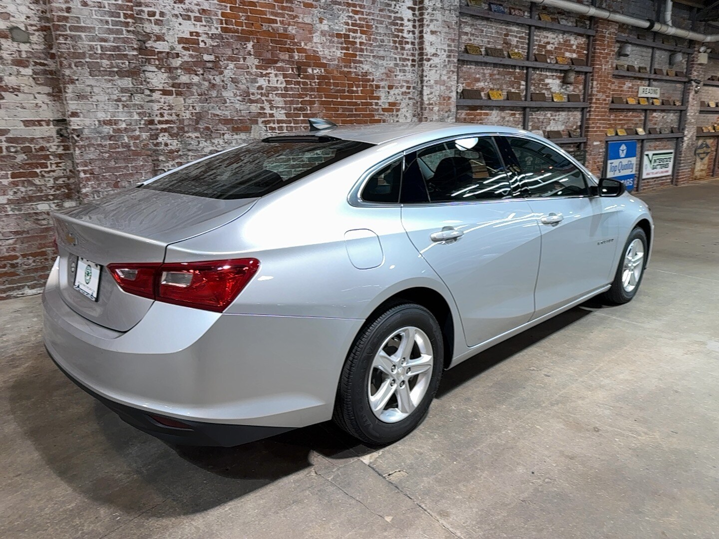 2020 Chevrolet Malibu photo 3