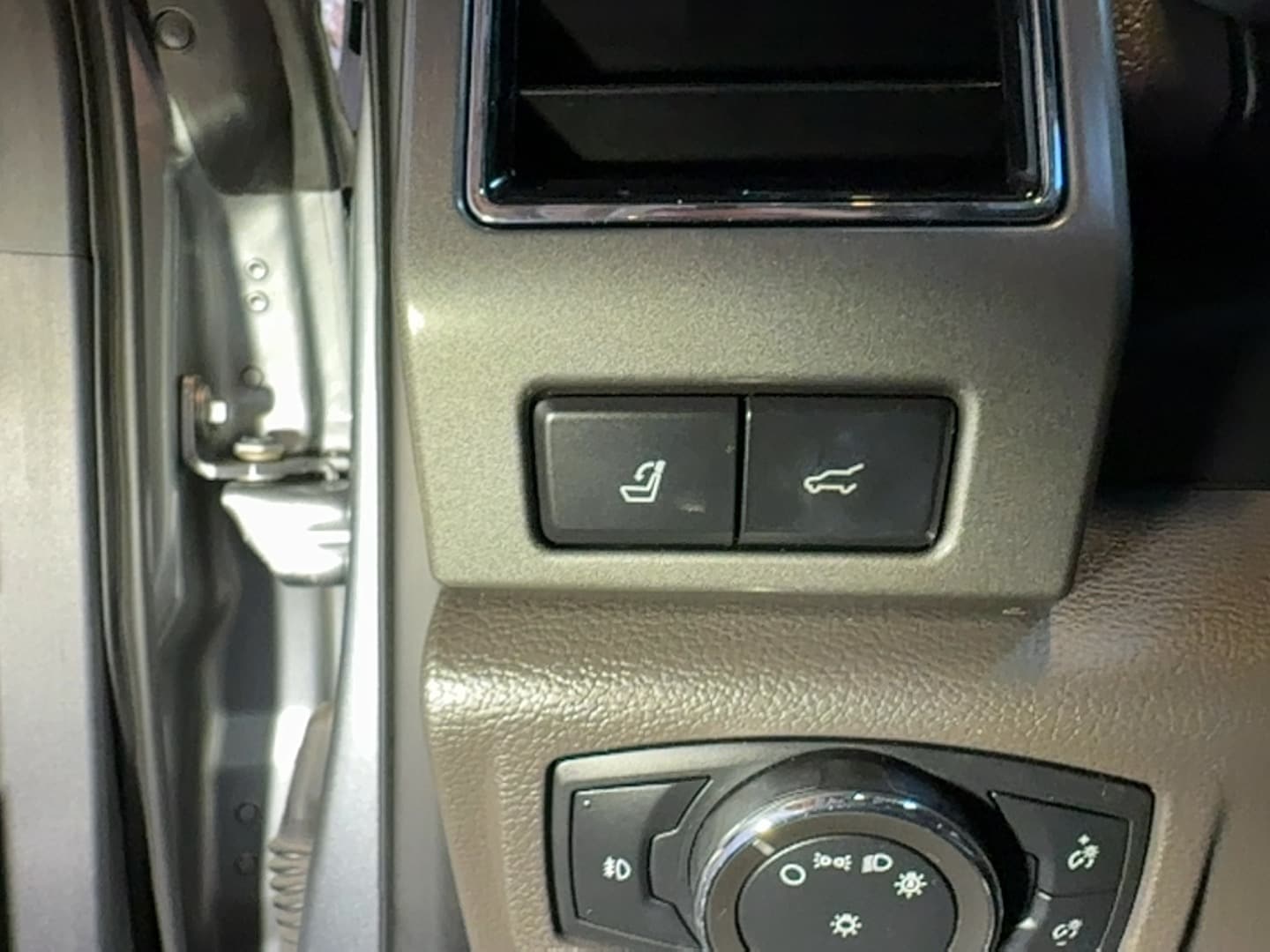 2020 Ford Expedition XLT - Photo 21