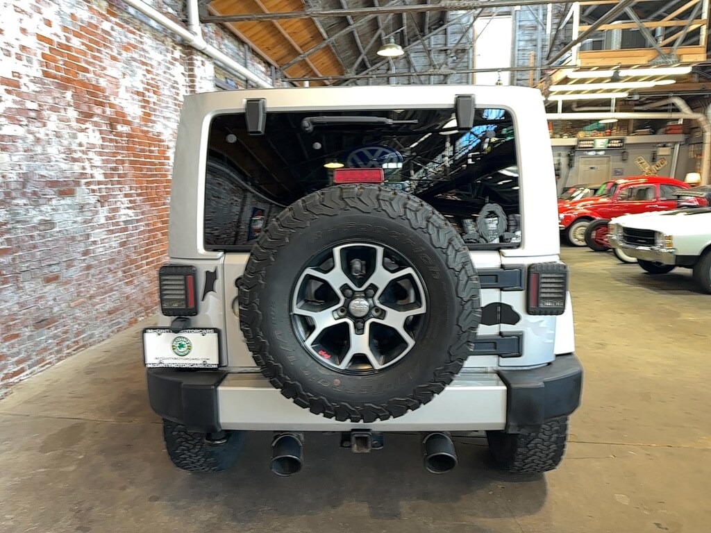 Used 2012 Jeep Wrangler Unlimited Sahara SUV