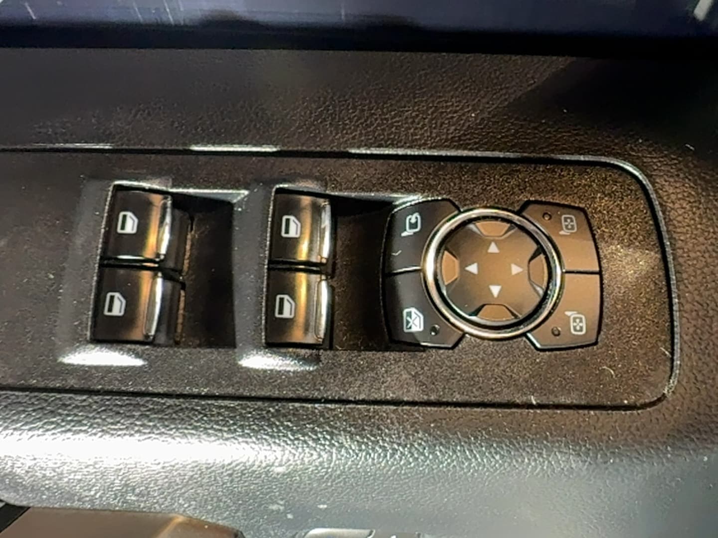 2020 Ford F-150 Lariat - Photo 24