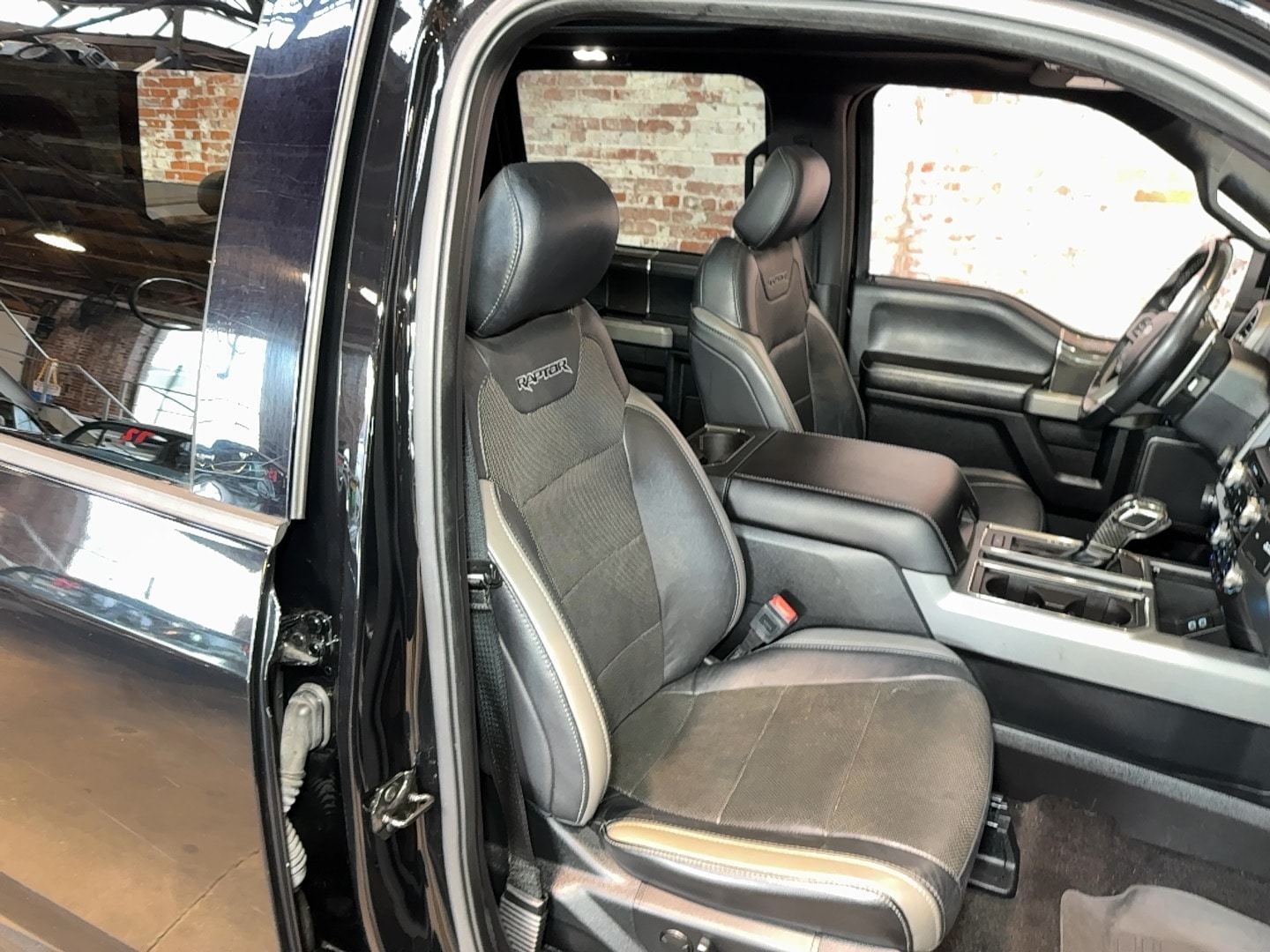 2018 Ford F-150 Raptor - Photo 98
