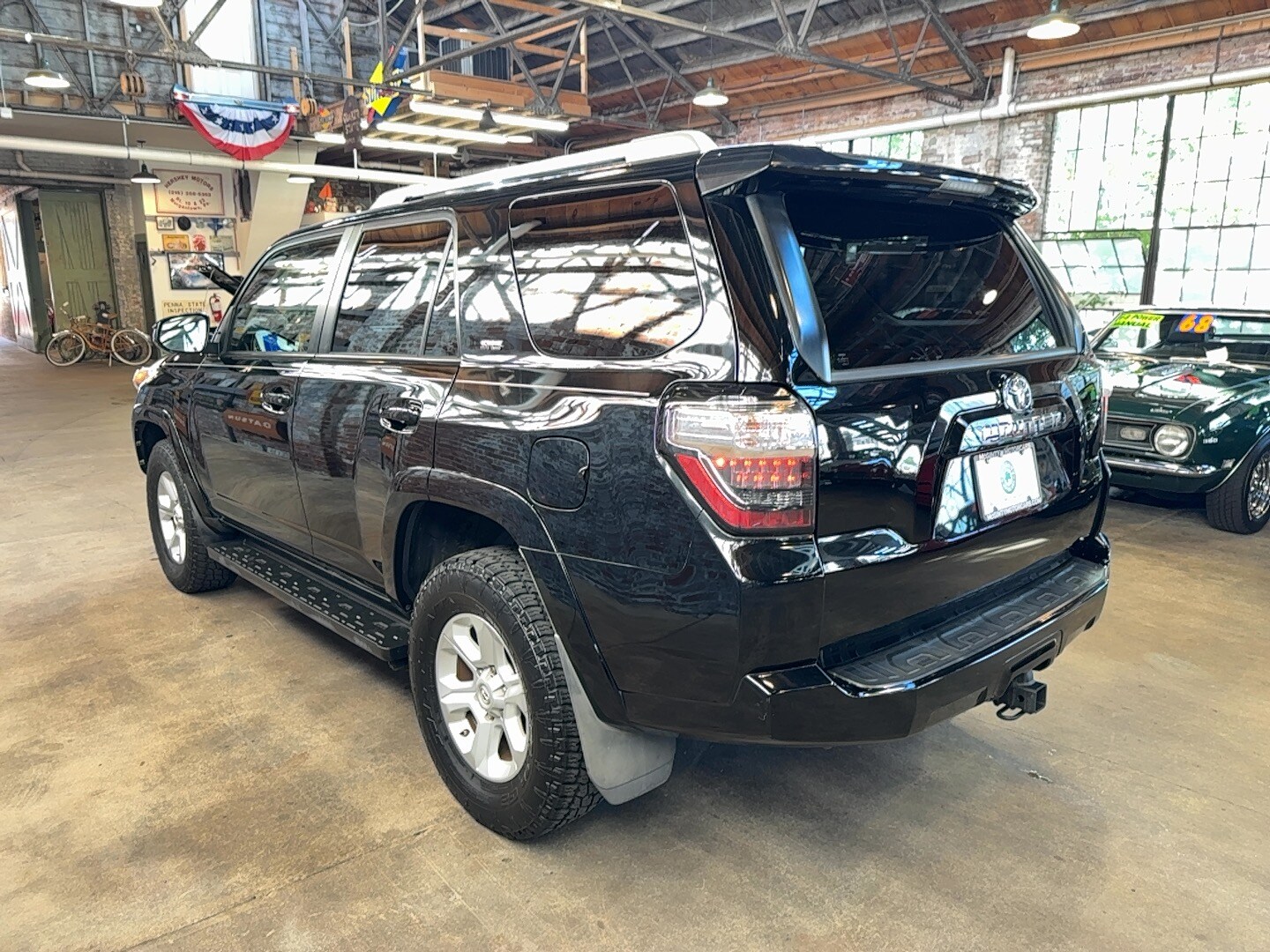 2014 Toyota 4Runner SR5 photo 4