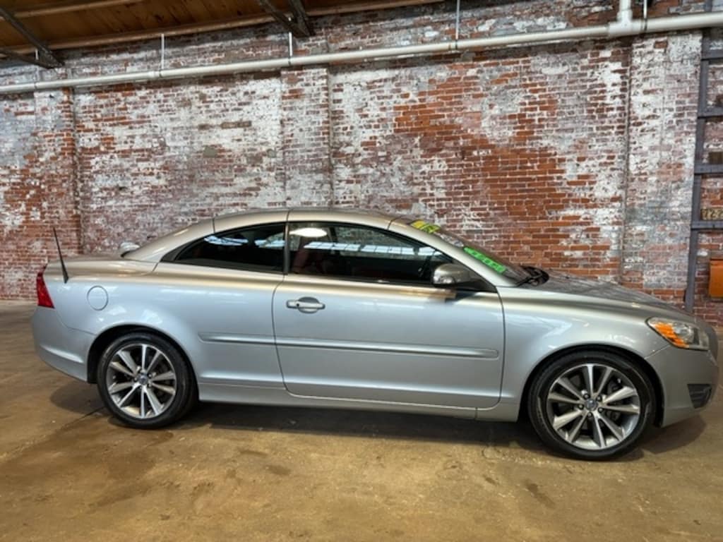 Used 2012 Volvo C70 T5 Convertible