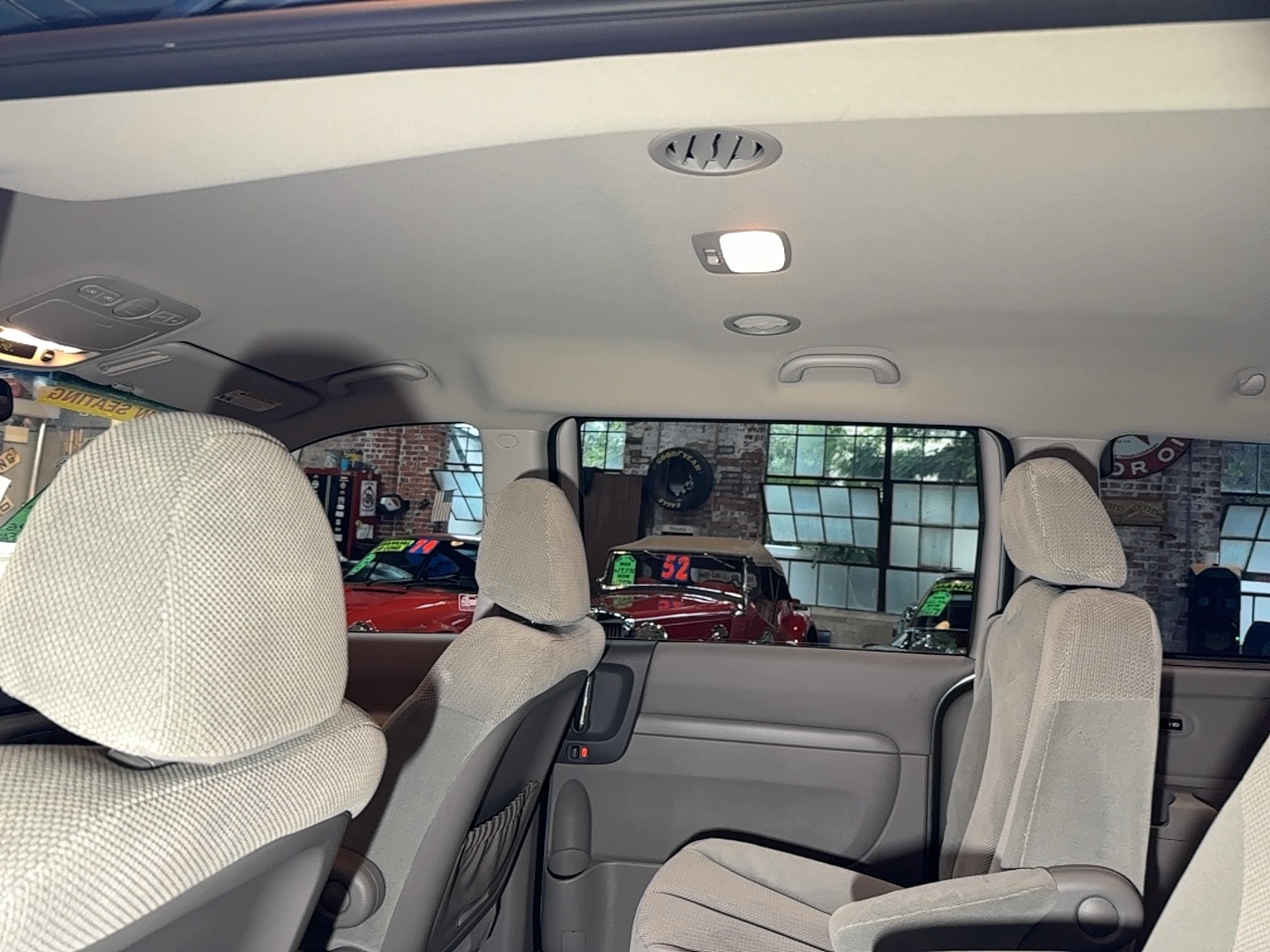 2012 Kia Sedona EX - Photo 63