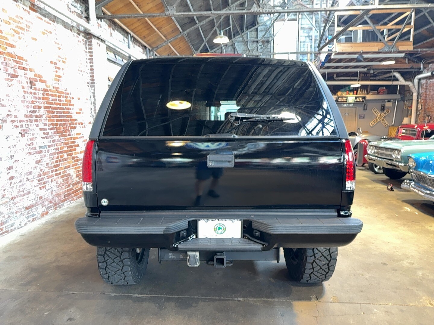 1995 Gmc Yukon SLE photo 4