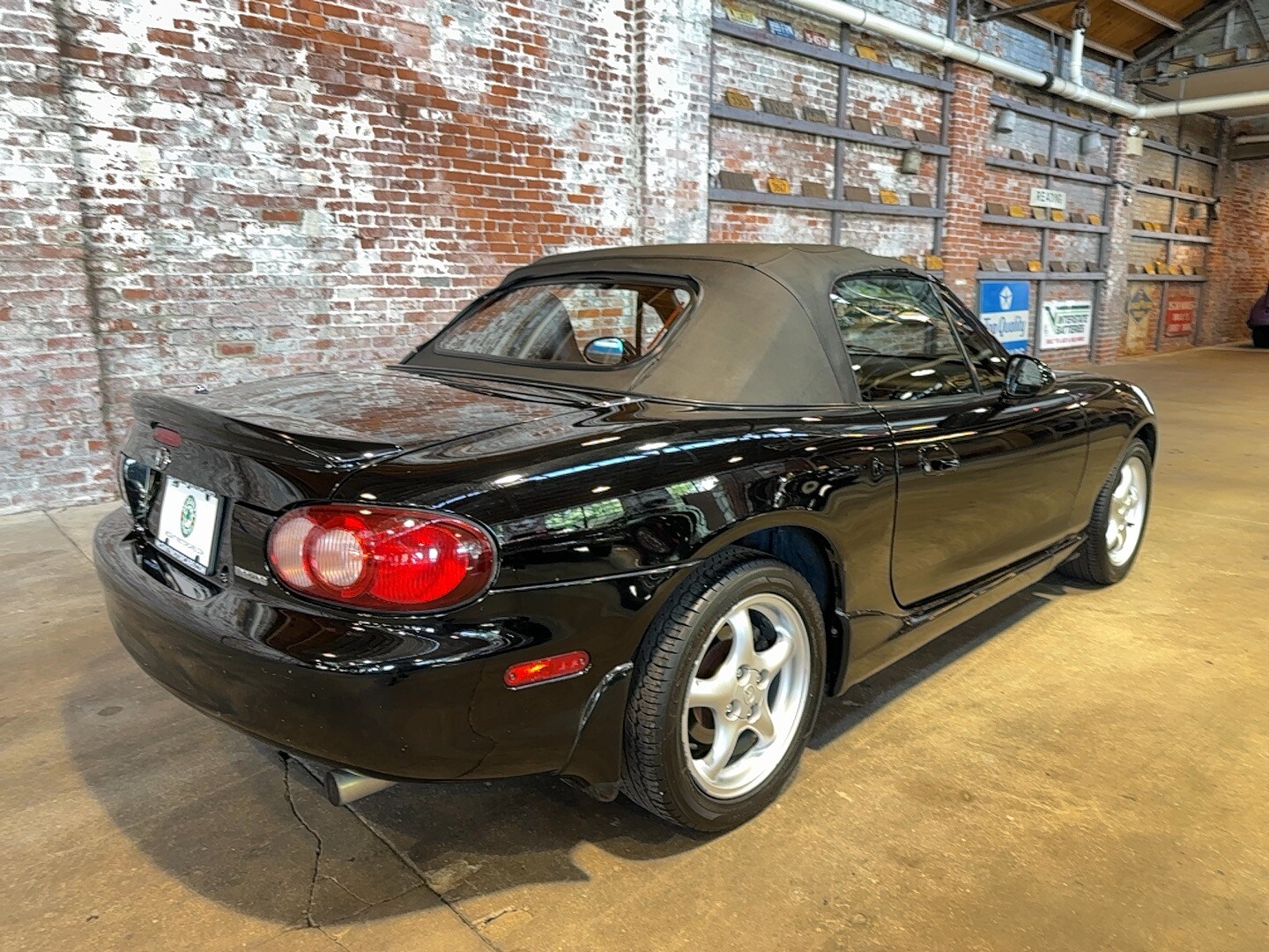 2002 Mazda MX-5 Miata Miata photo 3