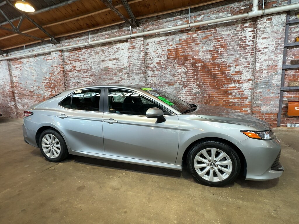 Used 2018 Toyota Camry LE Sedan