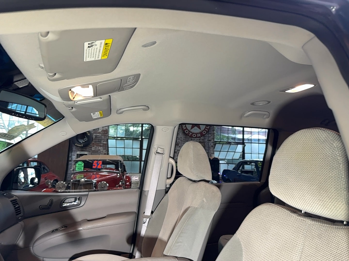 2012 Kia Sedona EX - Photo 12
