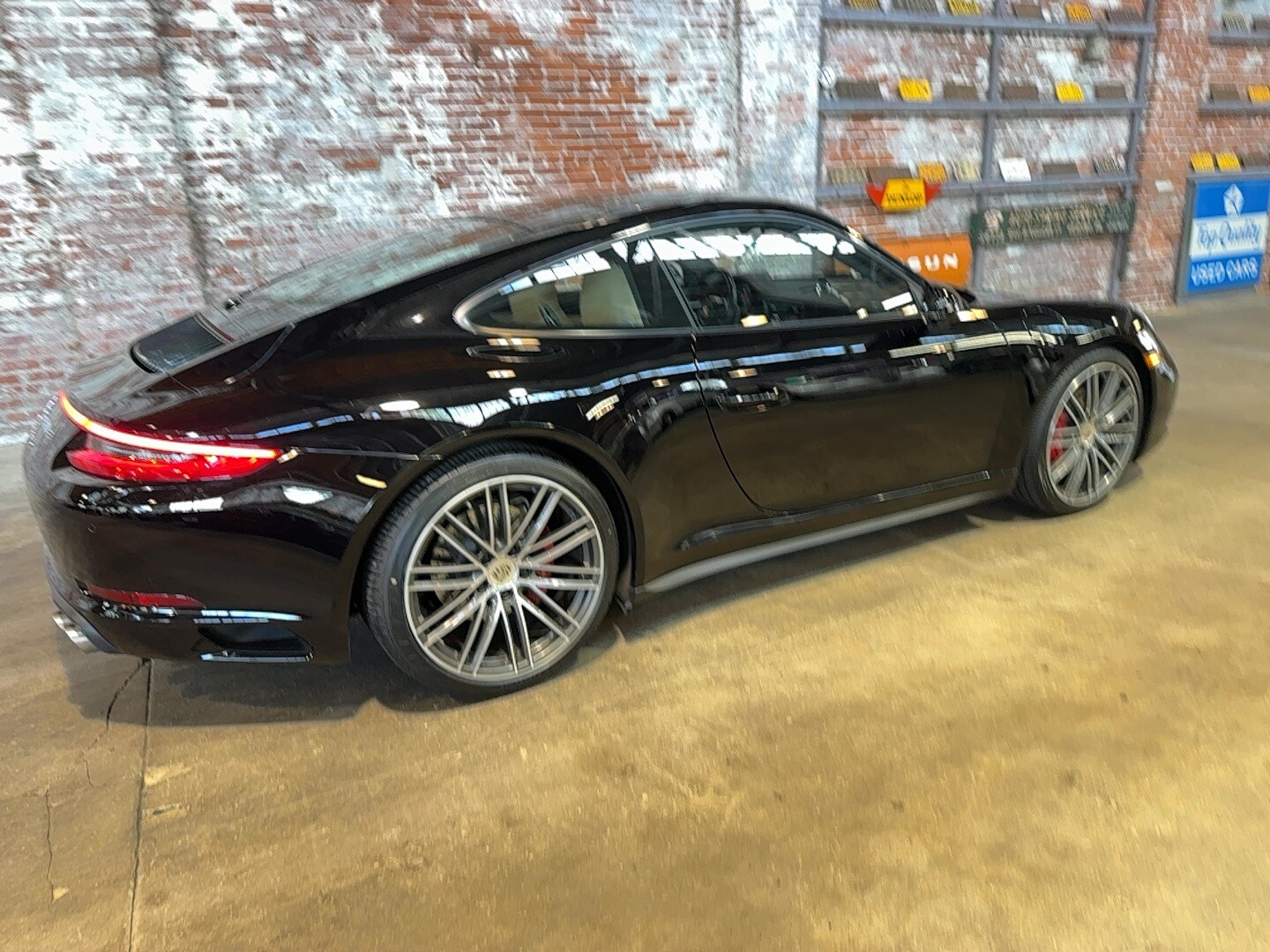 2017 Porsche 911 4S 4 GTS photo 3
