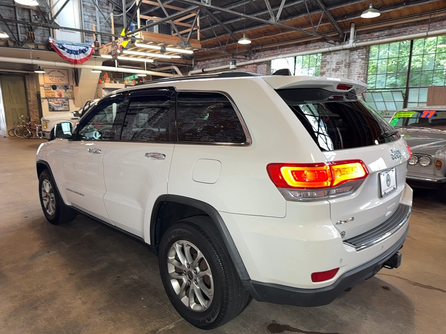 2014 Jeep Grand Cherokee Limited photo 4