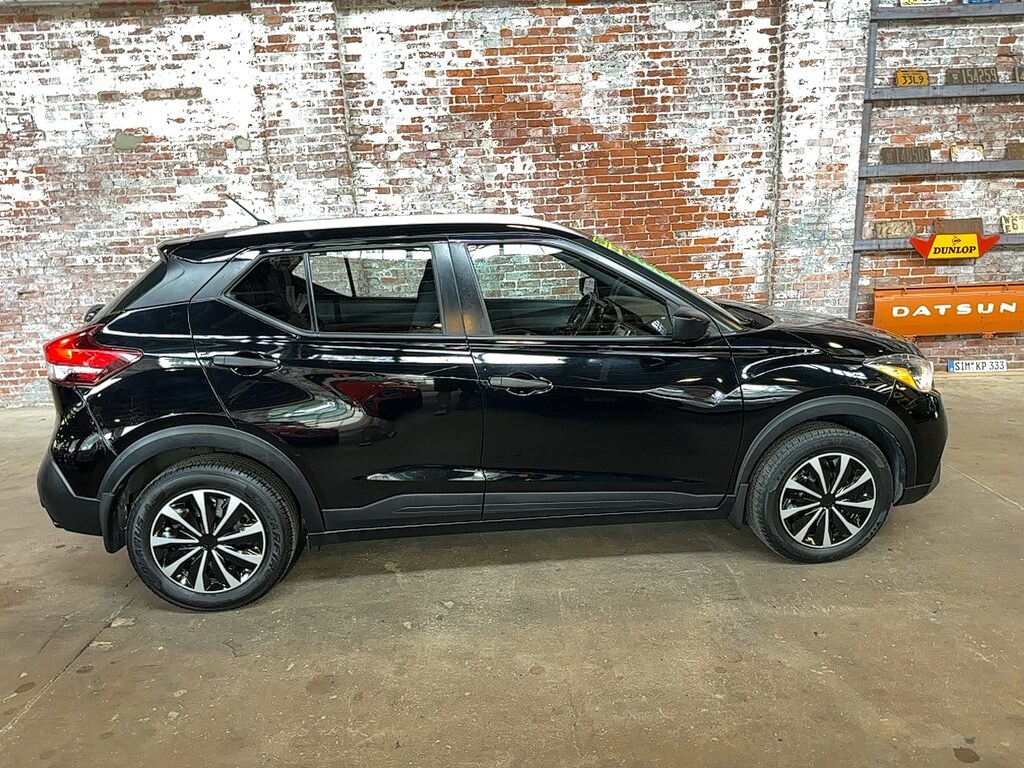 Used 2018 Nissan Kicks S SUV
