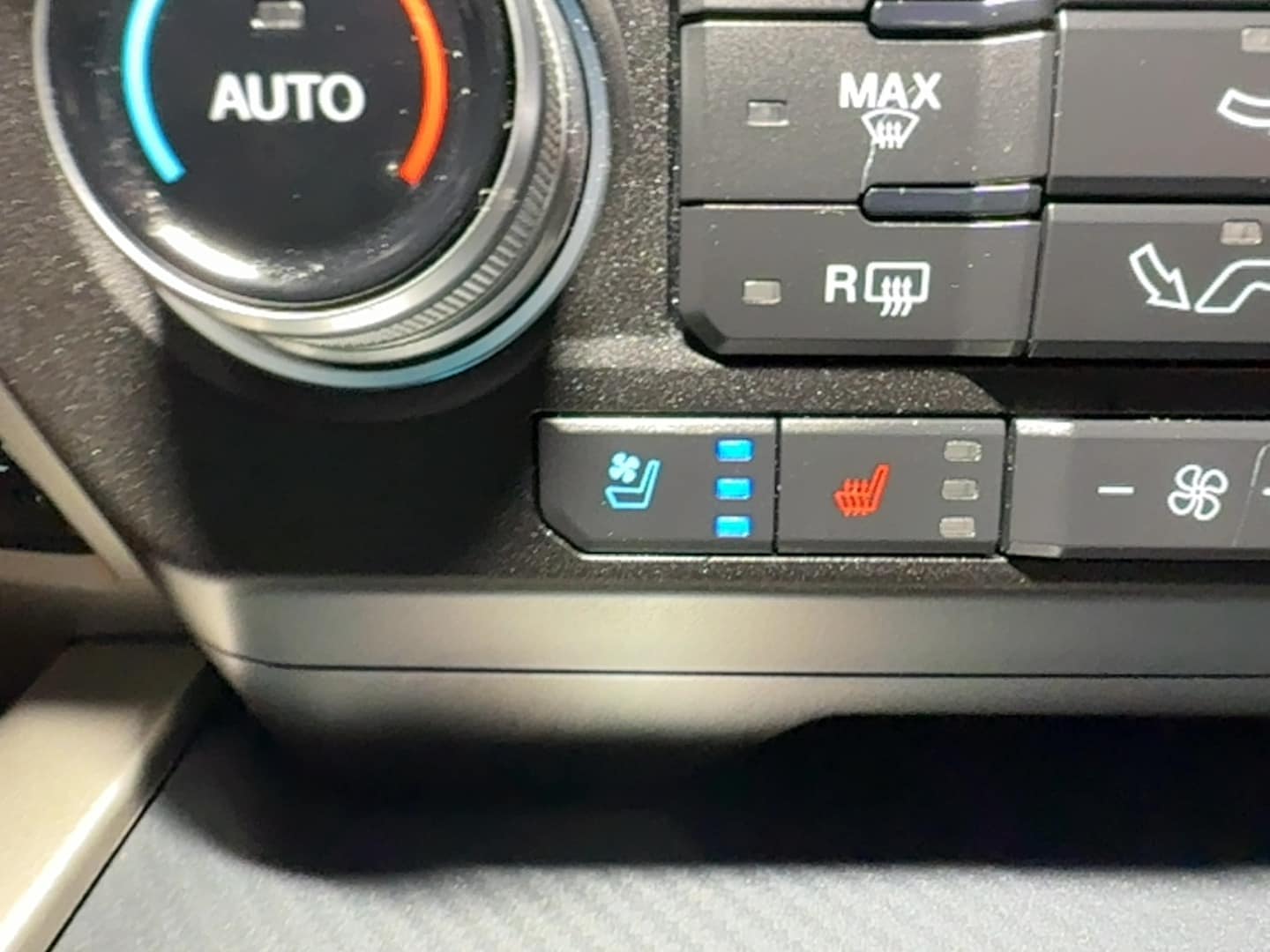 2020 Ford F-150 Lariat - Photo 40