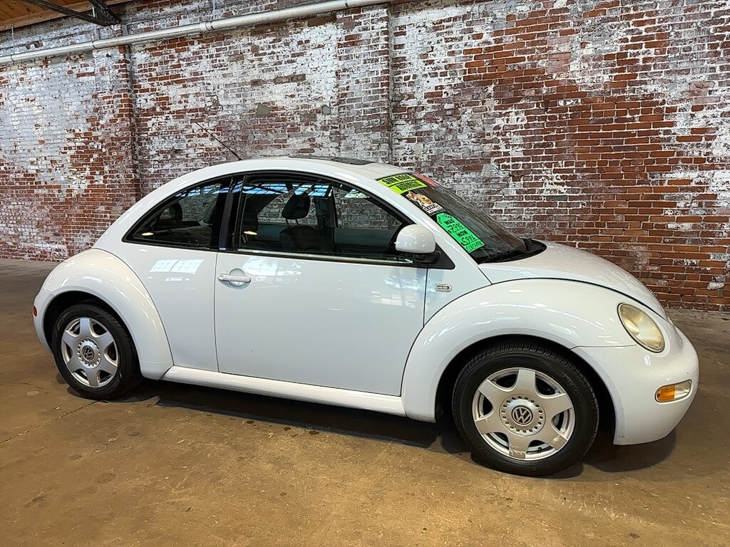 Used 2000 Volkswagen New Beetle GLS Hatchback