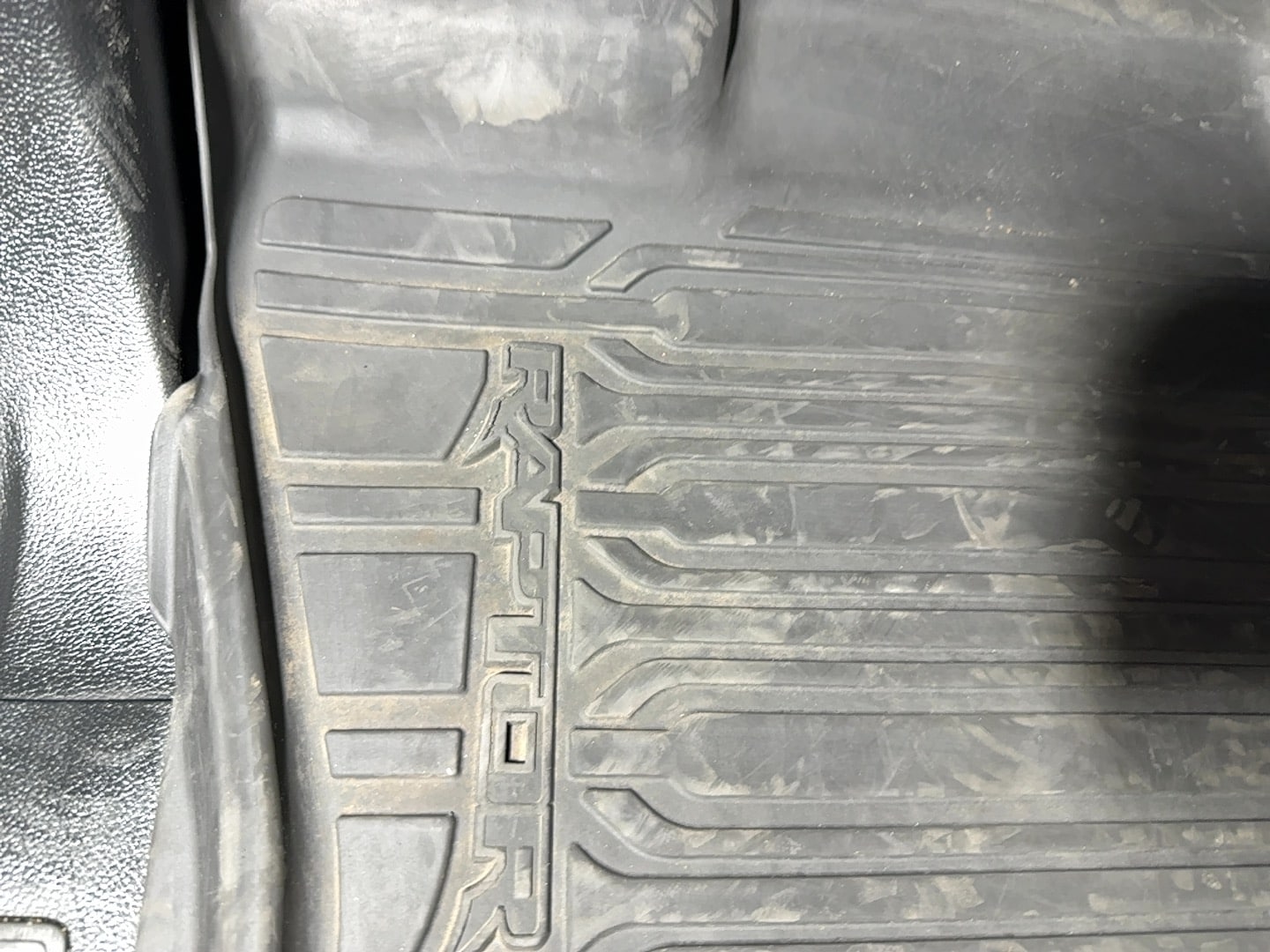 2018 Ford F-150 Raptor - Photo 22