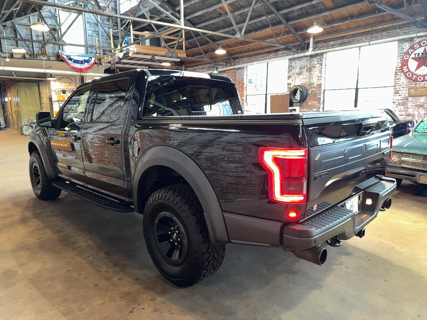 2018 Ford F-150 Raptor - Photo 5
