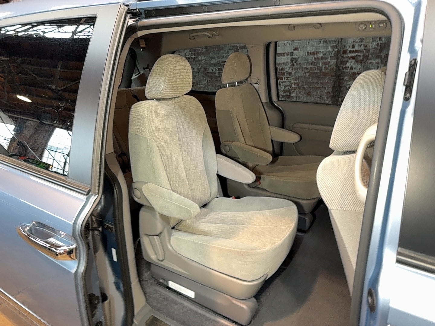 2012 Kia Sedona EX - Photo 95